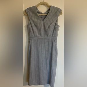 Ann Taylor Dress *2P* NWT*Grey V-neck w/ Black Pinstripes w/ ZIPPERED POCKETS